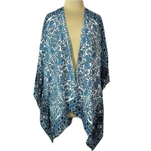 Karen Kane Floral open front chemo now, blue and white floral print